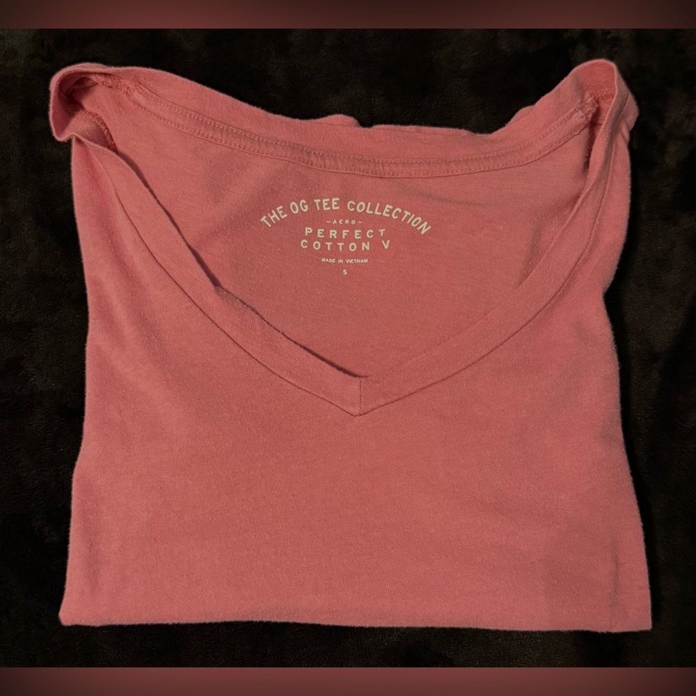 Aeropostale Dusty Rose V-Neck Tee